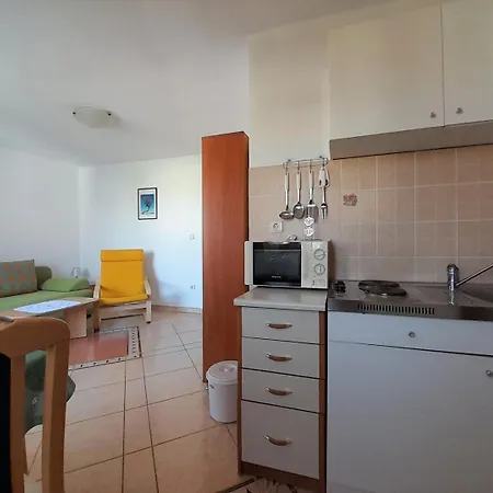 Tihana With A Partial Sea View Daire