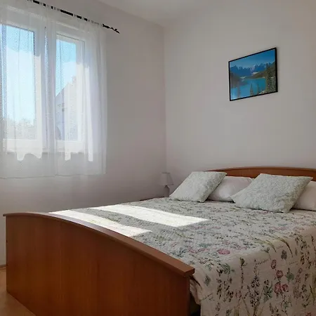 Apartament Tihana With A Partial Sea View Veglia