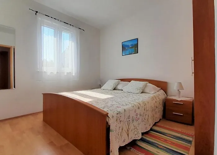 Tihana With A Partial Sea View Daire