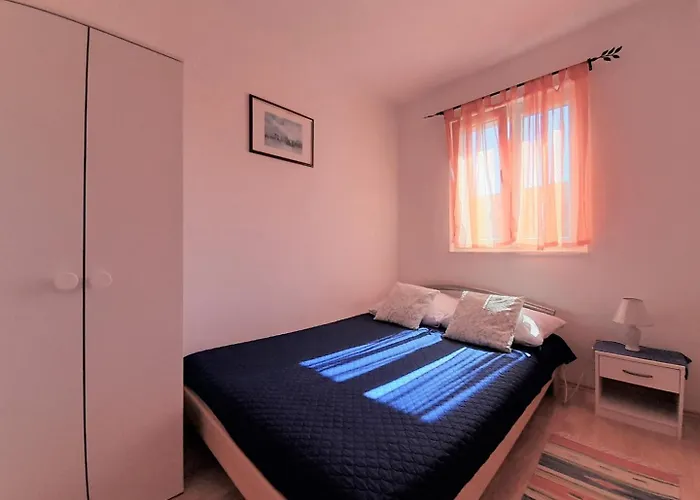 Tihana With A Partial Sea View Daire *