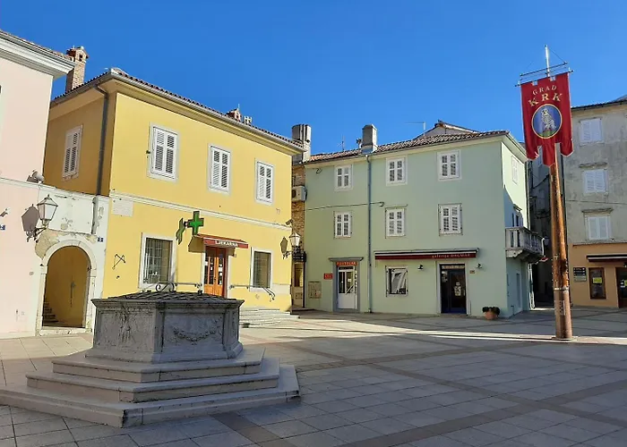 Daire Tihana With A Partial Sea View Krk Town